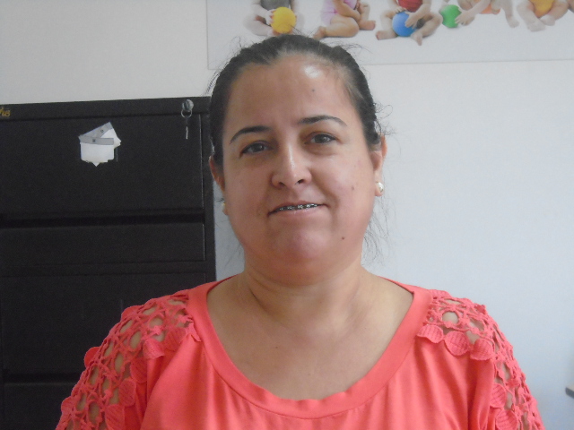 Maria Rosa , 40 anos, divorciado(a), 2